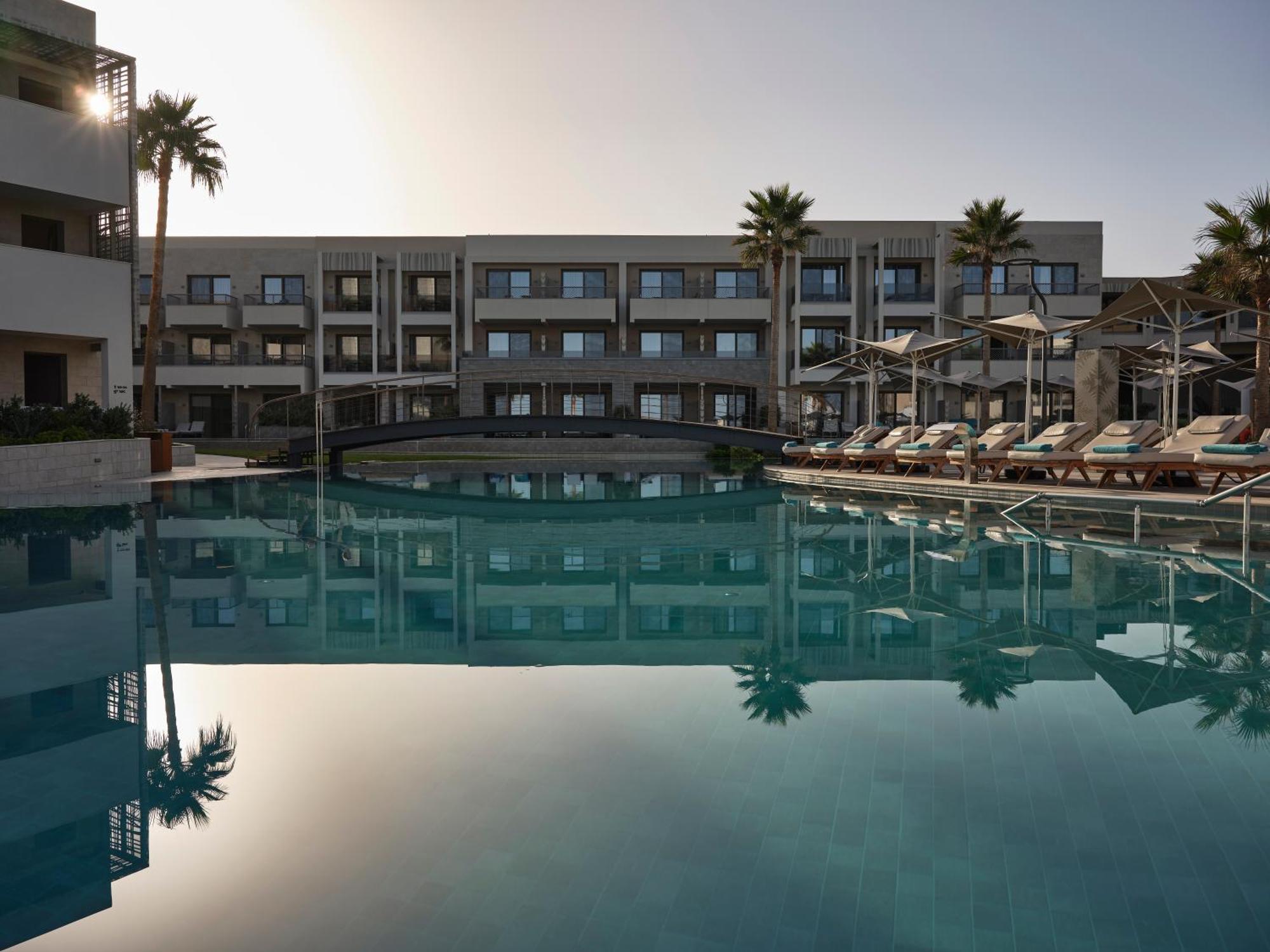 Amira Luxury Resort & Spa - Adults Only Adelianos Kampos Exterior foto