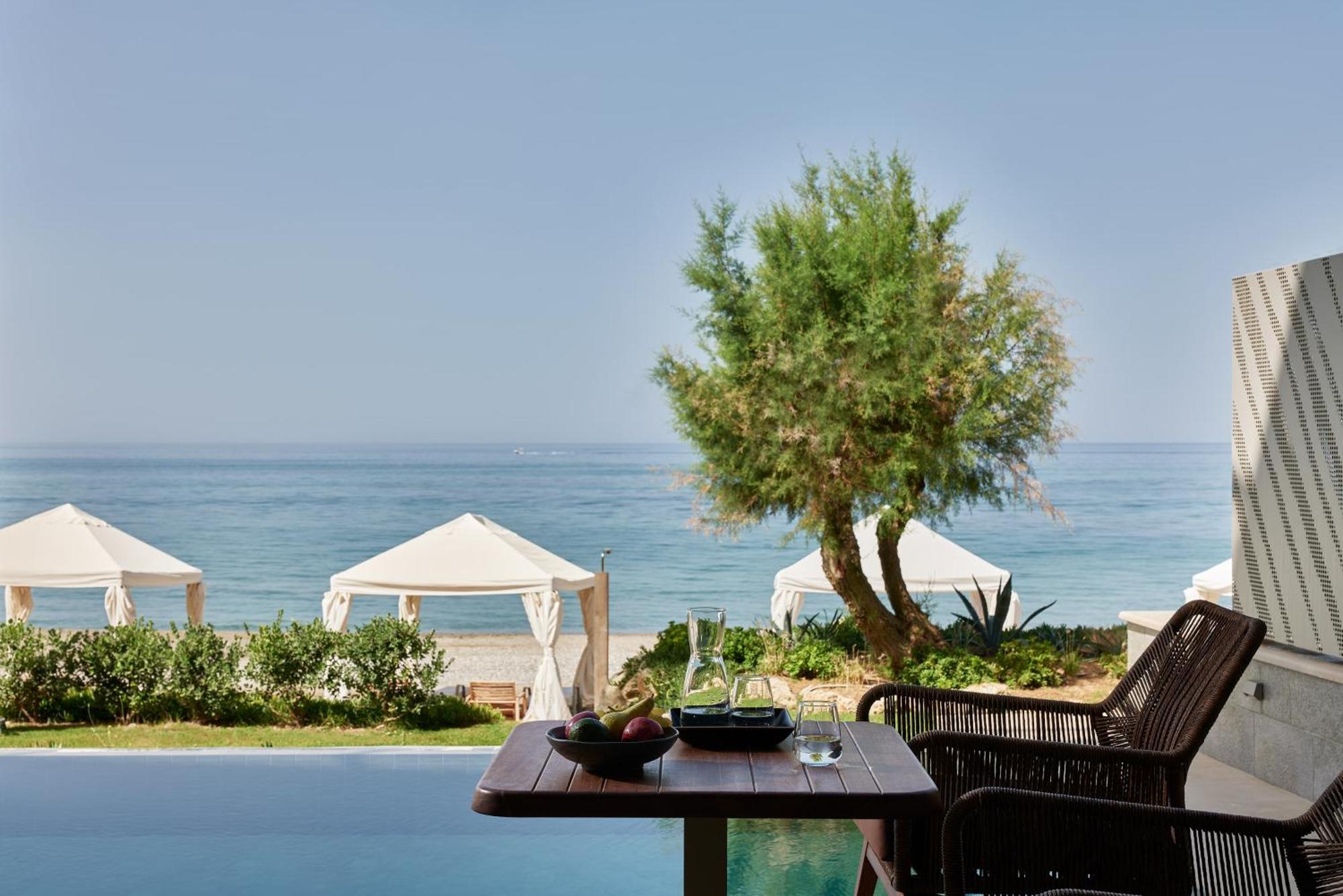 Amira Luxury Resort & Spa - Adults Only Adelianos Kampos Quarto foto